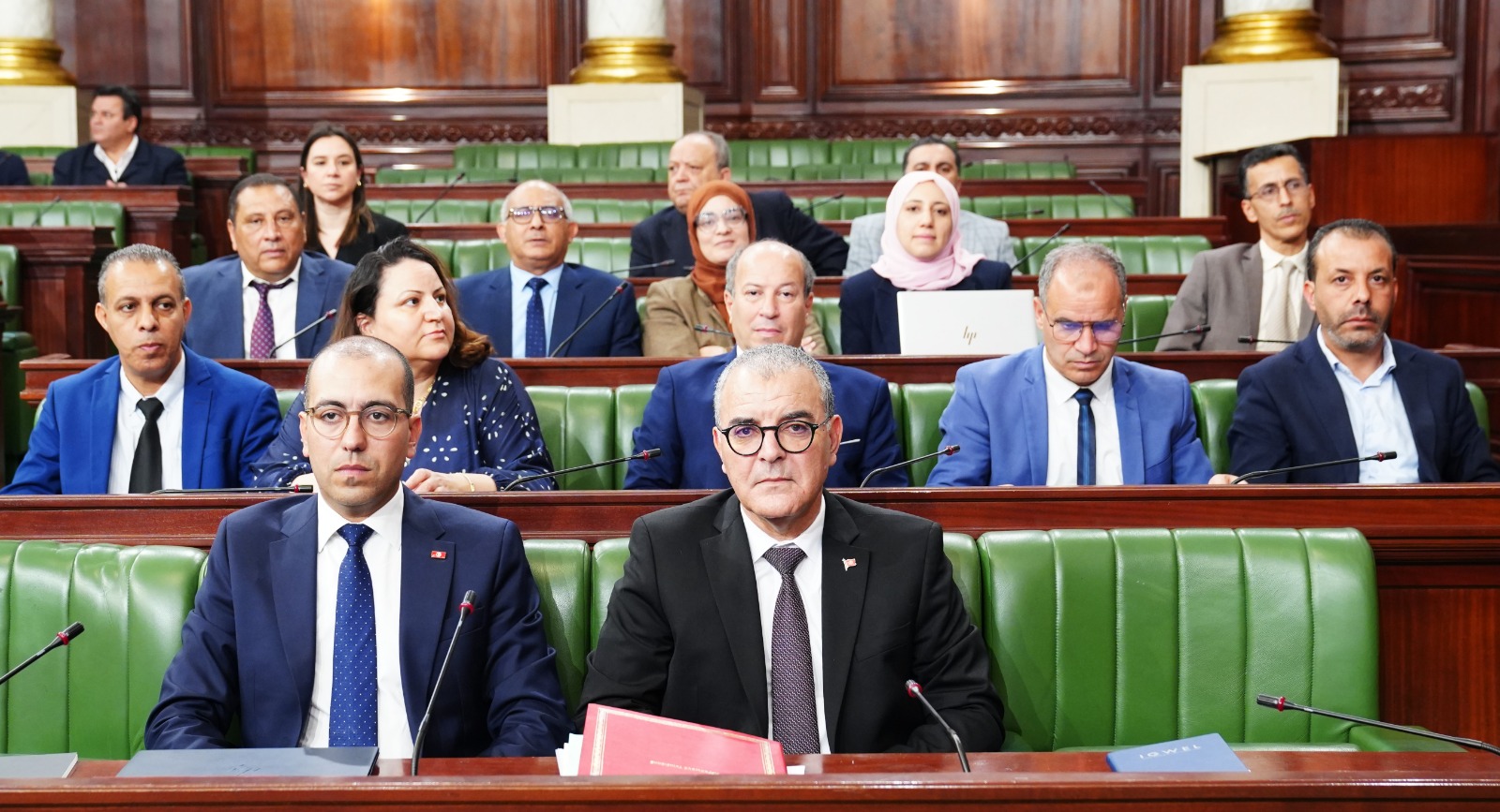 في جلسة عامة برلمانية..   المصادقة على 5 مشاريع قوانين تتعلق بلزمات إنتاج الكهرباء